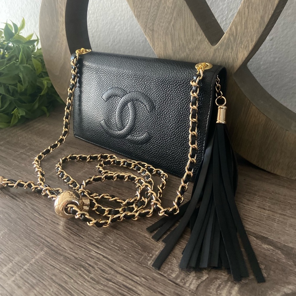 CHANEL Black Leather Clutch with Gold Chain - Picture 11 of 15